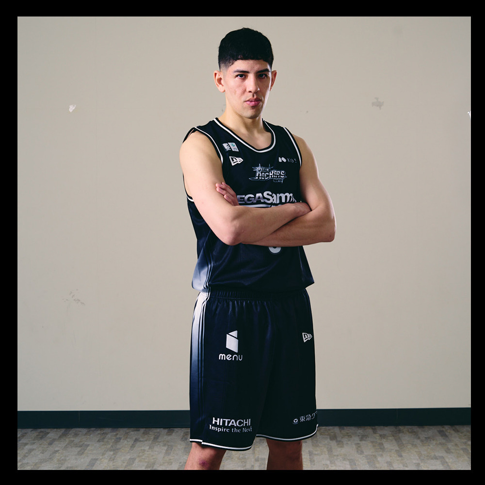 2024‐25 オーセンティックユニフォーム（4th） 詳細画像 #9_ベンドラメ 礼生 3